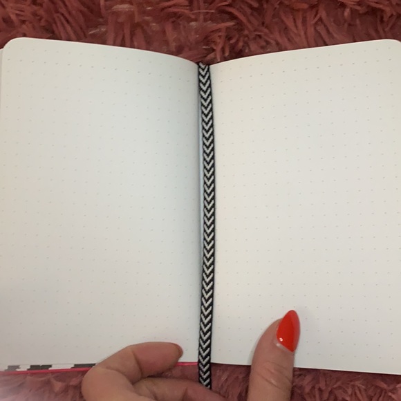 Inspiration Quote ‘be awesome today’ pink Notebook - Picture 4 of 5